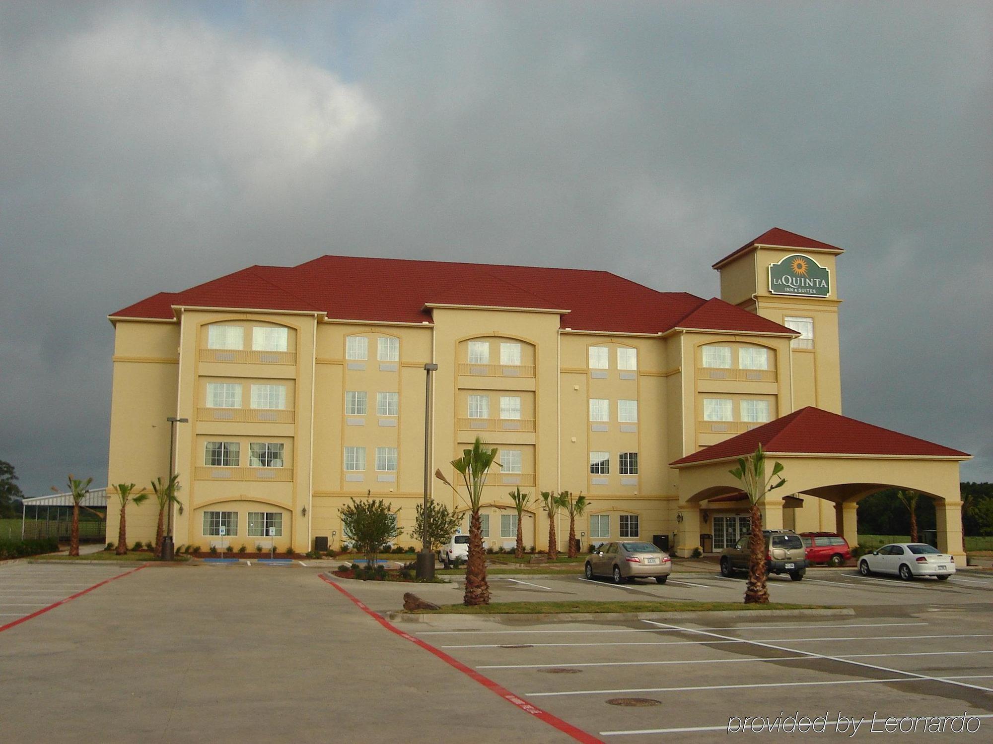 La Quinta By Wyndham Lindale Hotel Exterior photo